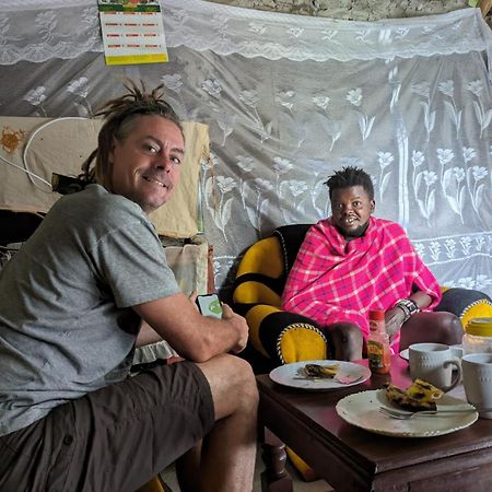 Sekenani Maasai Homestay Camping מראה חיצוני תמונה